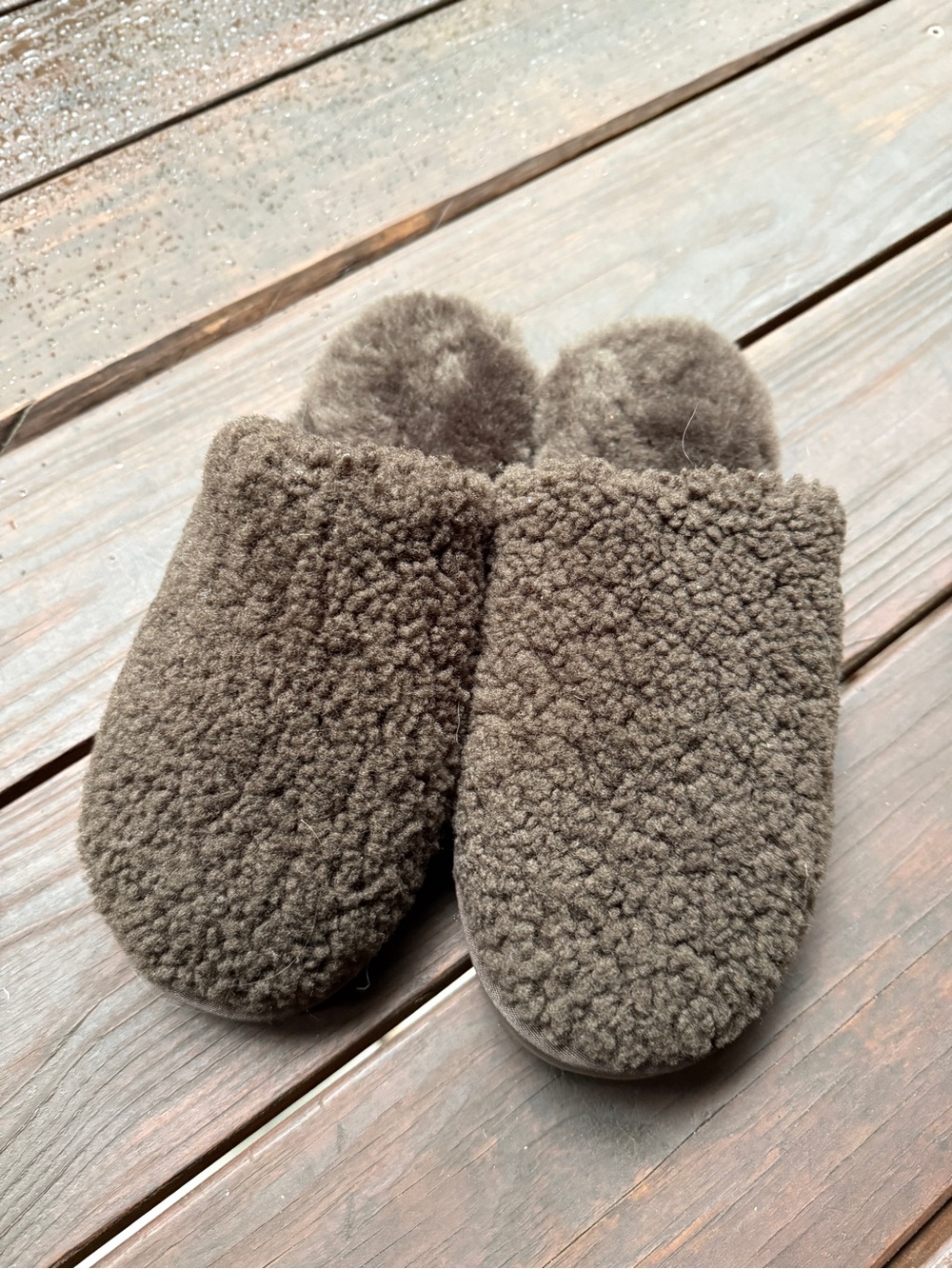 Cozy Earth - Puffy Sheep Slipper